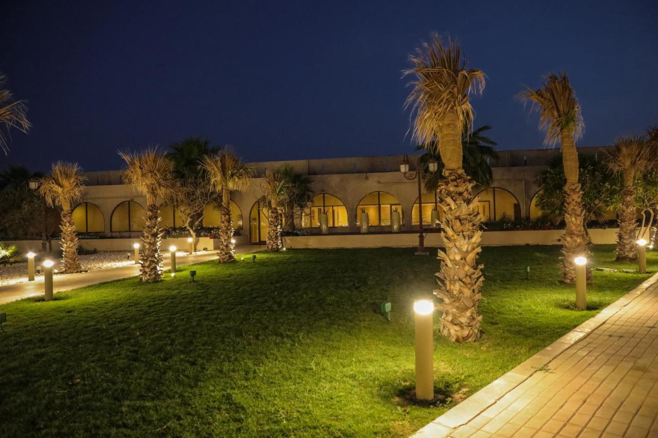 Dhafra Beach Hotel Jebel Dhanna Exterior foto